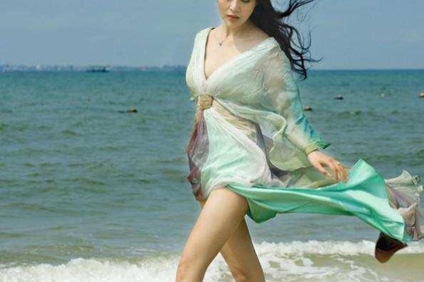 杭州董姐泡茶,竟成了网红打卡新地标! 杭州董姐泡茶,竟成了网红打卡新地标!